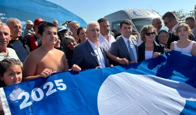 Bursa Mudanya'nın Eşkel sahili 'Mavi Bayrak'a kavuştu