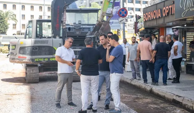 İzmir Bornova Mustafa Kemal Caddesi sil baştan