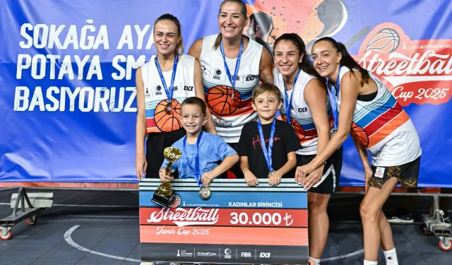 3x3 Streetball İzmir Cup 2025’te ödüller sahiplerini buldu