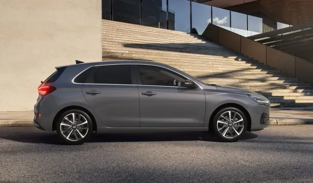 Yenilenen yüzüyle Hyundai i30 Türkiye’de yeniden satışta