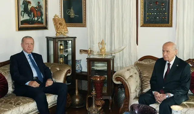 Cumhurbaşkanı Erdoğan, MHP lideri Bahçeli’yi evinde ziyaret etti