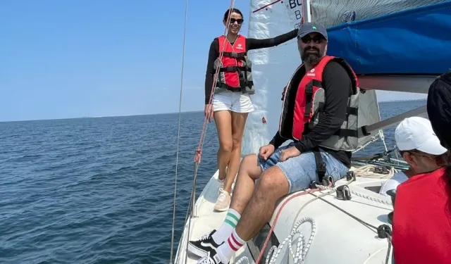 İzmir'de yetişkin grubu yelken eğitimlerine devam