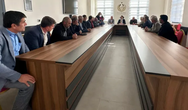 Bilecik Pazaryeri'nde muhtarlarla buluşma