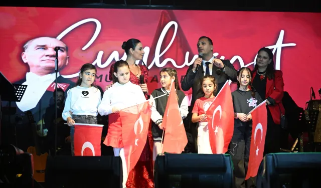 Bornova'da 29 Ekim coşkusu