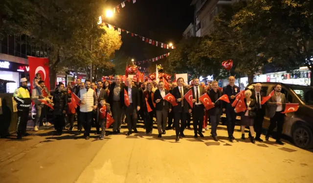 Bursa İnegöl'de Cumhuriyet Coşkusu meydanlara taştı