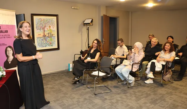 Bursa Nilüfer'de Cumhuriyet ve eğitim vizyonu konuşuldu