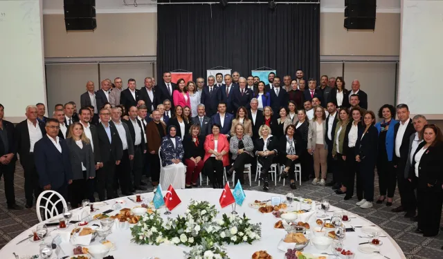 Bursa'da yerel demokrasinin kalbi muhtarlar Nilüfer'de buluştu