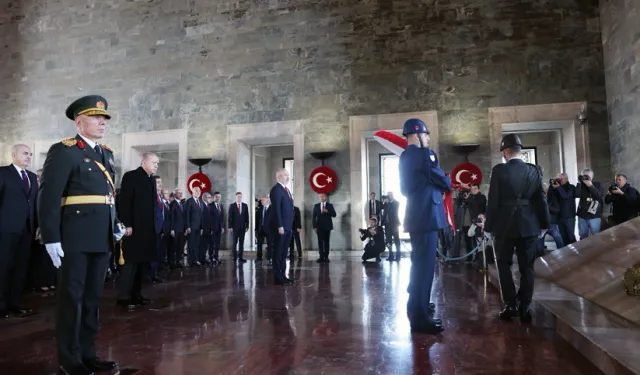 Cumhurbaşkanı Erdoğan, Anıtkabir'de