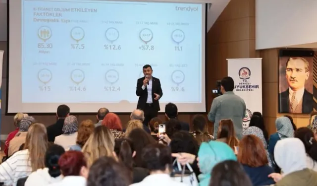 Denizli Büyükşehir'den kadın girişimciler için 'E-Ticaret Yolculuğu' eğitimi