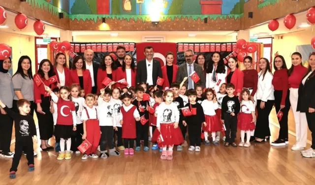 Denizli Büyükşehir'in Güneşli Günler'inde Cumhuriyet sevinci