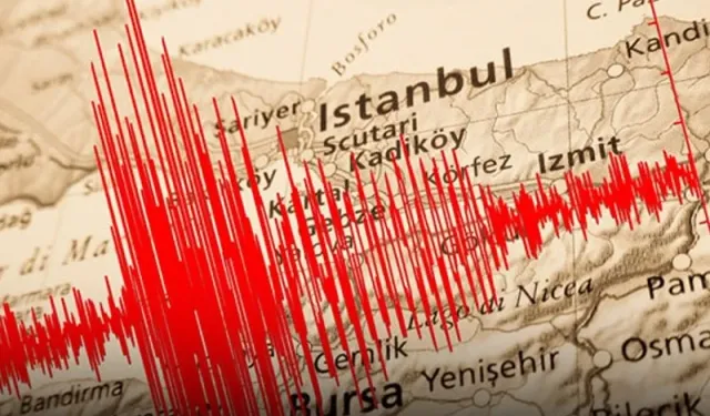 Deprem sonrası İstanbul'da 4 binada ağır hasar! 17 vatandaş panikle hastanelik