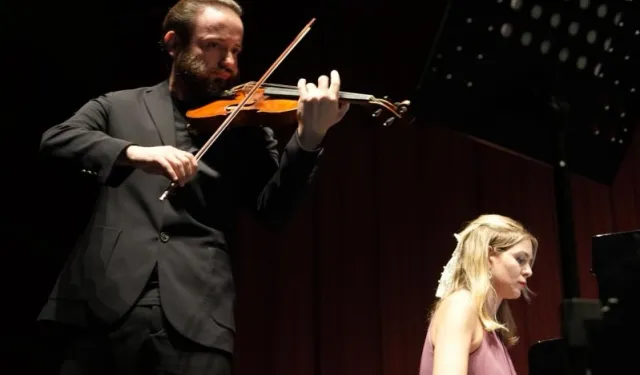 Eskişehir'de 'Film Gibi Bir Gece' oda müziği konseri izleyicilerle buluştu