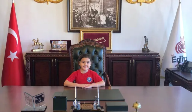 Gencan makamını Uzunköprü'lü minik Seray'a teslim etti