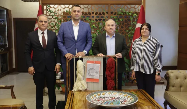 'İlmek İlmek Türkiye'de ilk ilmek Vali Fidan'dan