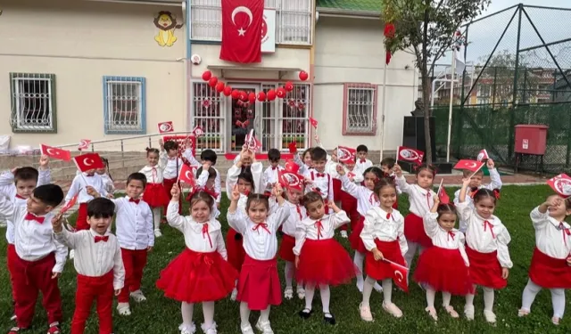 İstanbul Maltepe'de cumhuriyet coşkusu erken başladı