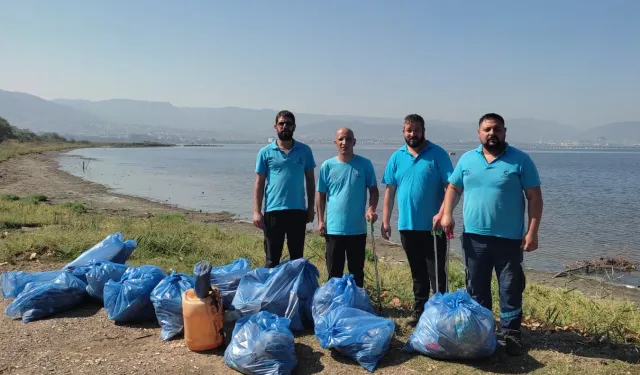 Kocaeli'de sahil temizliği Mavi Takım'dan sorulur