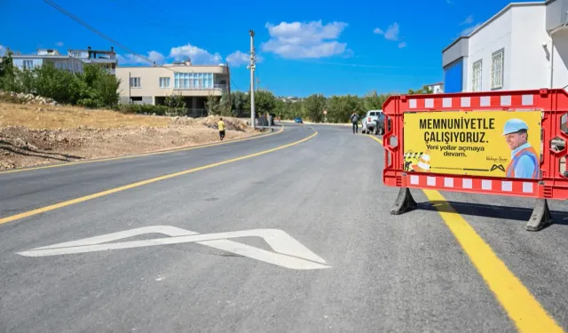 Mersin Büyükşehir Belediyesi Gülnar'da yolları yeniliyor
