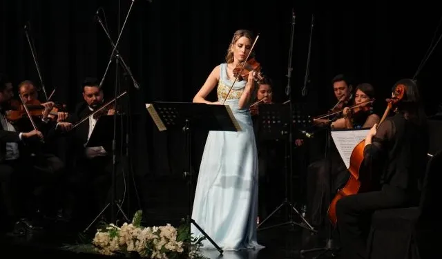 Mersin'de Oda Orkestrası ilk konserini verdi