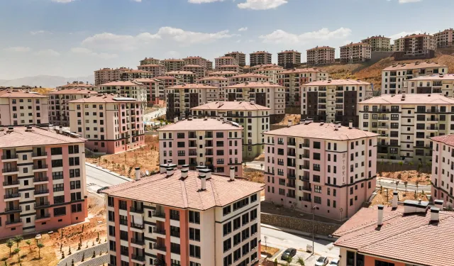 11 ilde mutlu sona az kaldı... Bakan Kurum il il konutlarda son durumu paylaştı