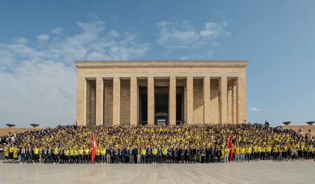 4 bin 500 Fenerbahçeli genç Ata'nın huzurunda