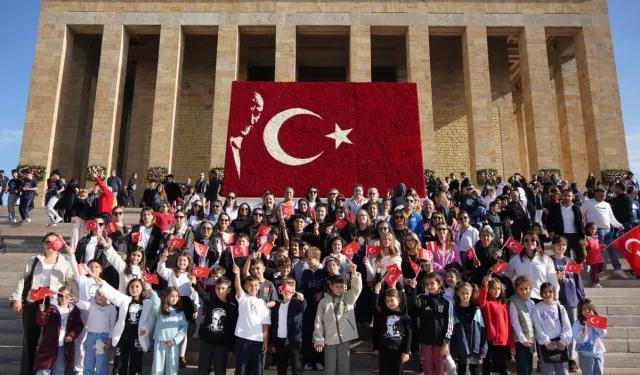 Anıtkabir'e 10 Kasım'da ziyaret rekoru... 1 milyon 219 bin 148 kişi
