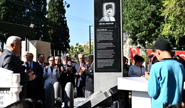 Antalya Muratpaşa'da Topçu Yüzbaşı Aker unutulmadı