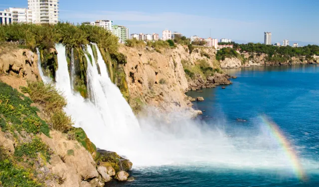 Antalya'da deniz ekosistemi için Yapay Resif Projesi