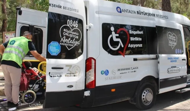 Antalya'da engelsiz hizmet aracı hayat kolaylaştırıyor