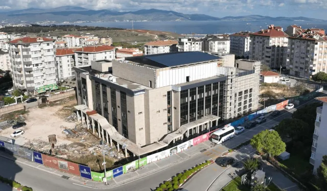 Balıkesir'de yatırımları hız kesmeden sürüyor