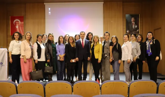 BUMİAD'dan 'Atatürk ve Cumhuriyet' konulu söyleşi