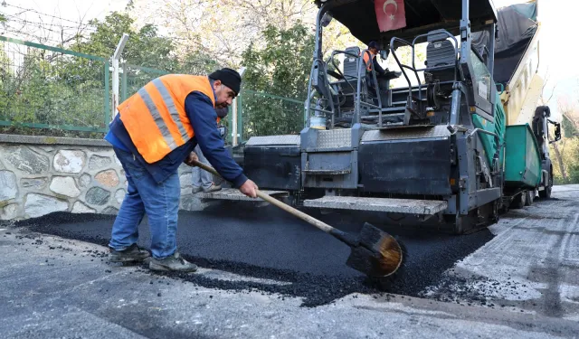 Bursa Osmangazi'de yol çalışmaları sürüyor