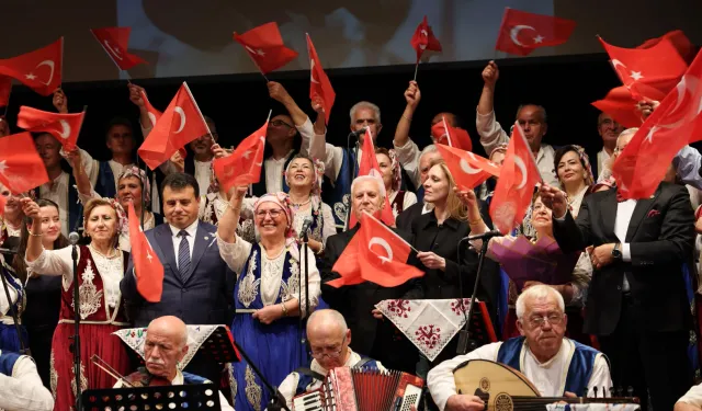 Bursa'da Atatürk'e Rumeli ezgileriyle anma