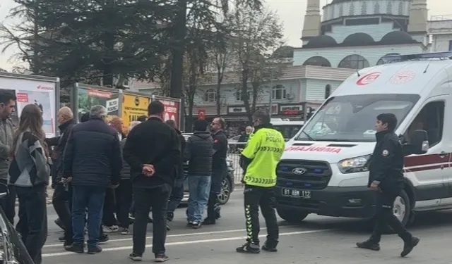 Düzce'de otomobil motosiklete çarptı: 1 yaralı
