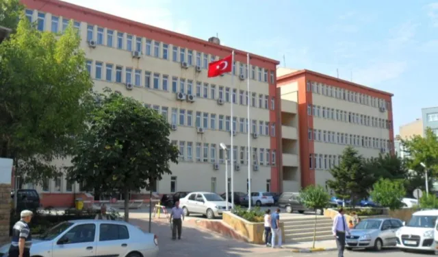 Edirne Keşan'da Kaymakamlık birimleri geçici binaya taşınıyor