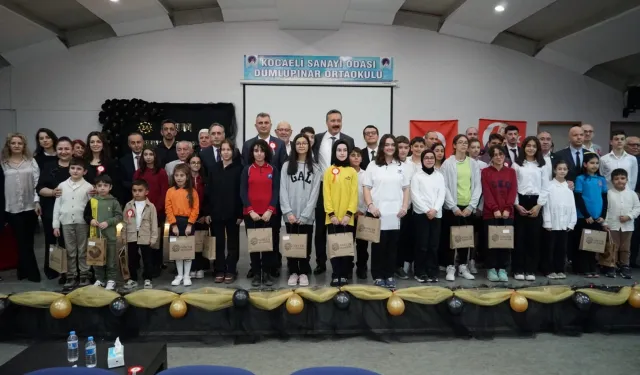 Gölcük'te Öğretmenler Günü törenle kutlandı