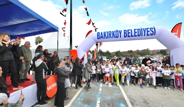 İstanbul Bakırköy'de 'Öğretmenler Günü Koşusu' düzenleniyor