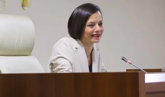 İzmir Karabağlar'da Başkan Kınay muhtarlarla yıl sonu değerlendirmesinde