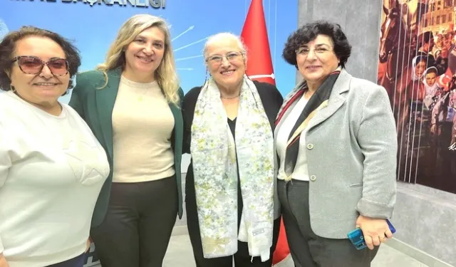 İzmir'de kadın odaklı yerel yönetim çalışmaları için ilk adım atıldı