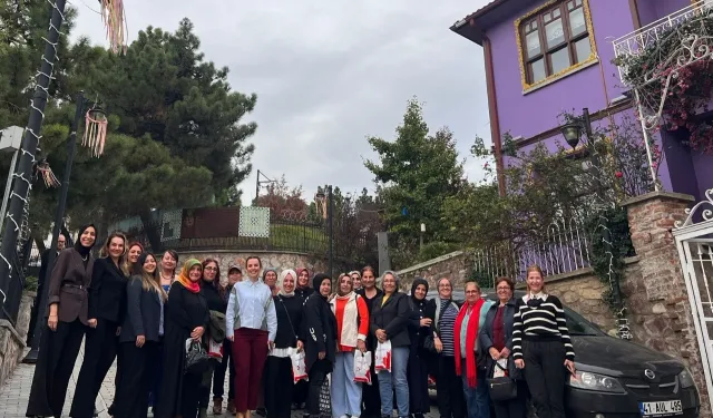 İzmit'te 'Kadın Kadına Konak Buluşmaları' sürüyor