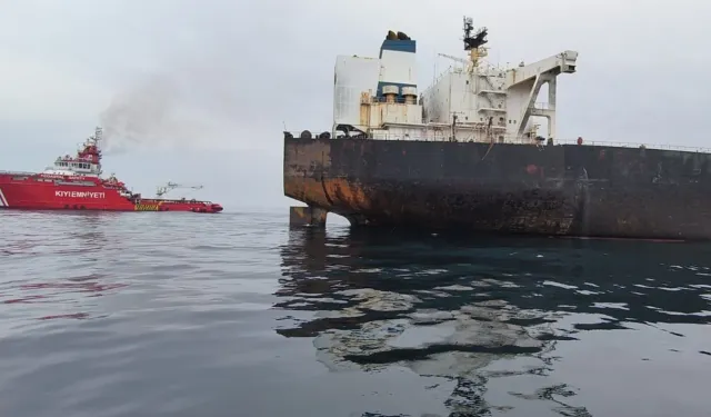 Karadeniz'de patlama yaşayan 'KAIROS'ta yangın söndürüldü... VIRAT'ın çeki operasyonu sürüyor