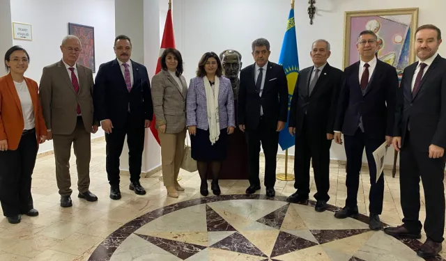 Kazakistan Almatı'da sempozyum ve festival heyecanı