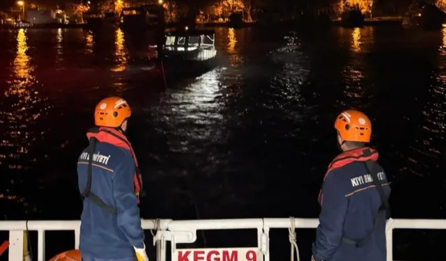 Kireçburnu açıklarındaki pervane arızası yaşayan tekne Tarabya'ya yanaştırıldı