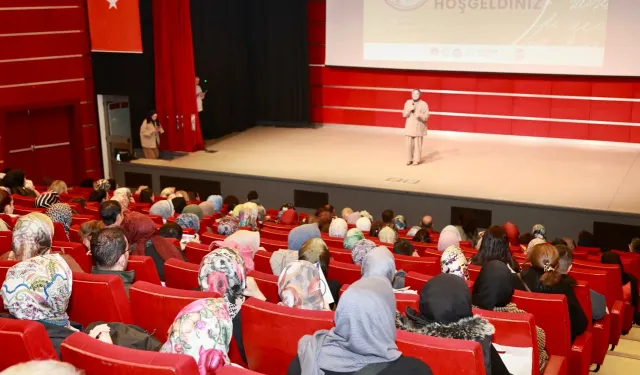 Kocaeli Gebze'de 'Pratik Diksiyon' söyleşisi