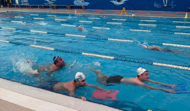 Kocaeli İzmit'te 'Engelsiz Kulaçlar' başladı