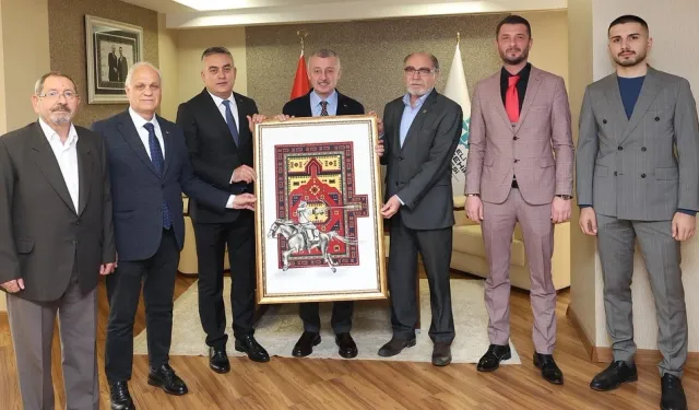 Kocaeli'de Başkan Büyükakın'a STK'lardan ziyaret akını