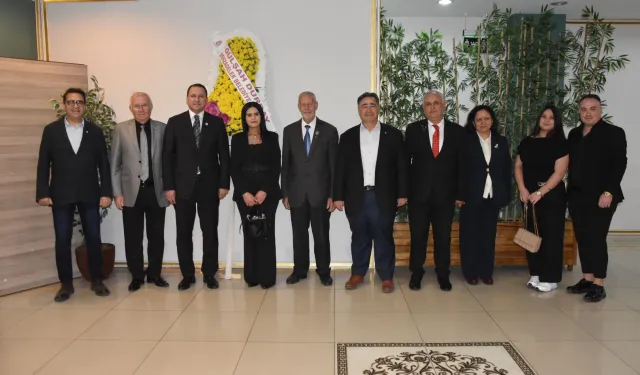 Manisa Şehit Aileleri ve Gaziler Derneği'nden tanışma yemeği