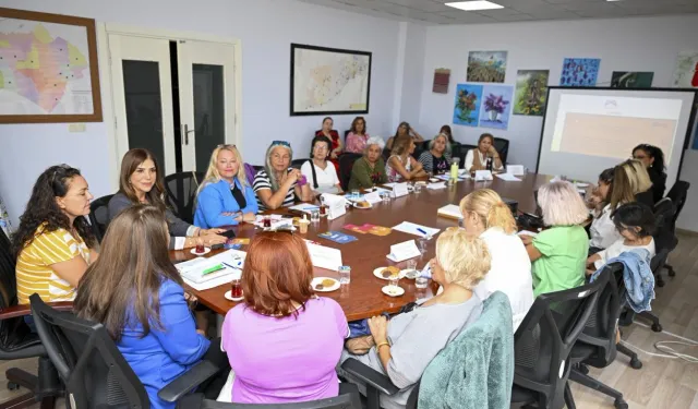 Mersin'de Pazartesi Buluşmalarıyla kadın dayanışması güçleniyor