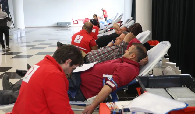 Muğla Kızılay'a kan bağışı desteğini Menteşe'de başlattı