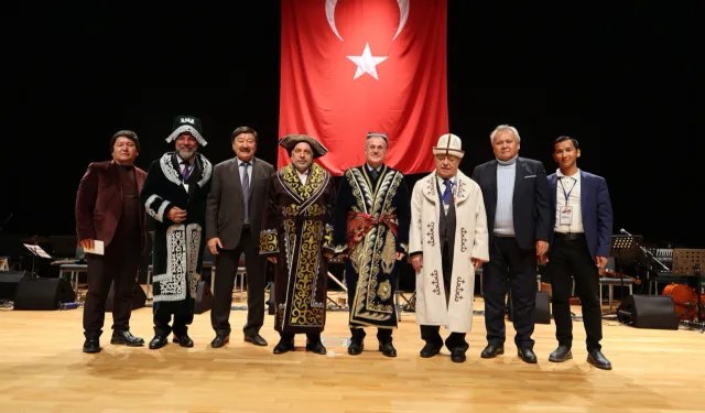 Mustafa Yalçın'a 'Türk Dünyası Üstün Hizmet Ödülü'