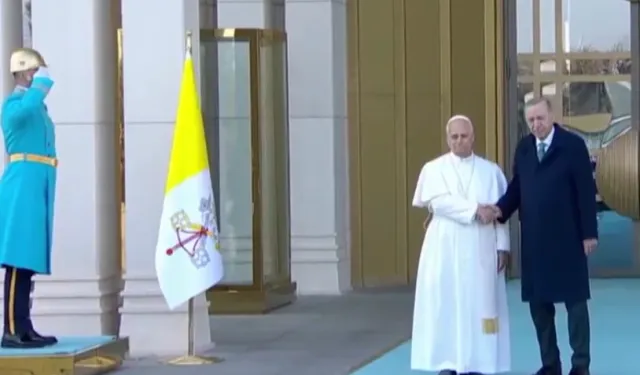 Papa 14. Leo ilk yurt dışı ziyareti kapsamında Türkiye'de